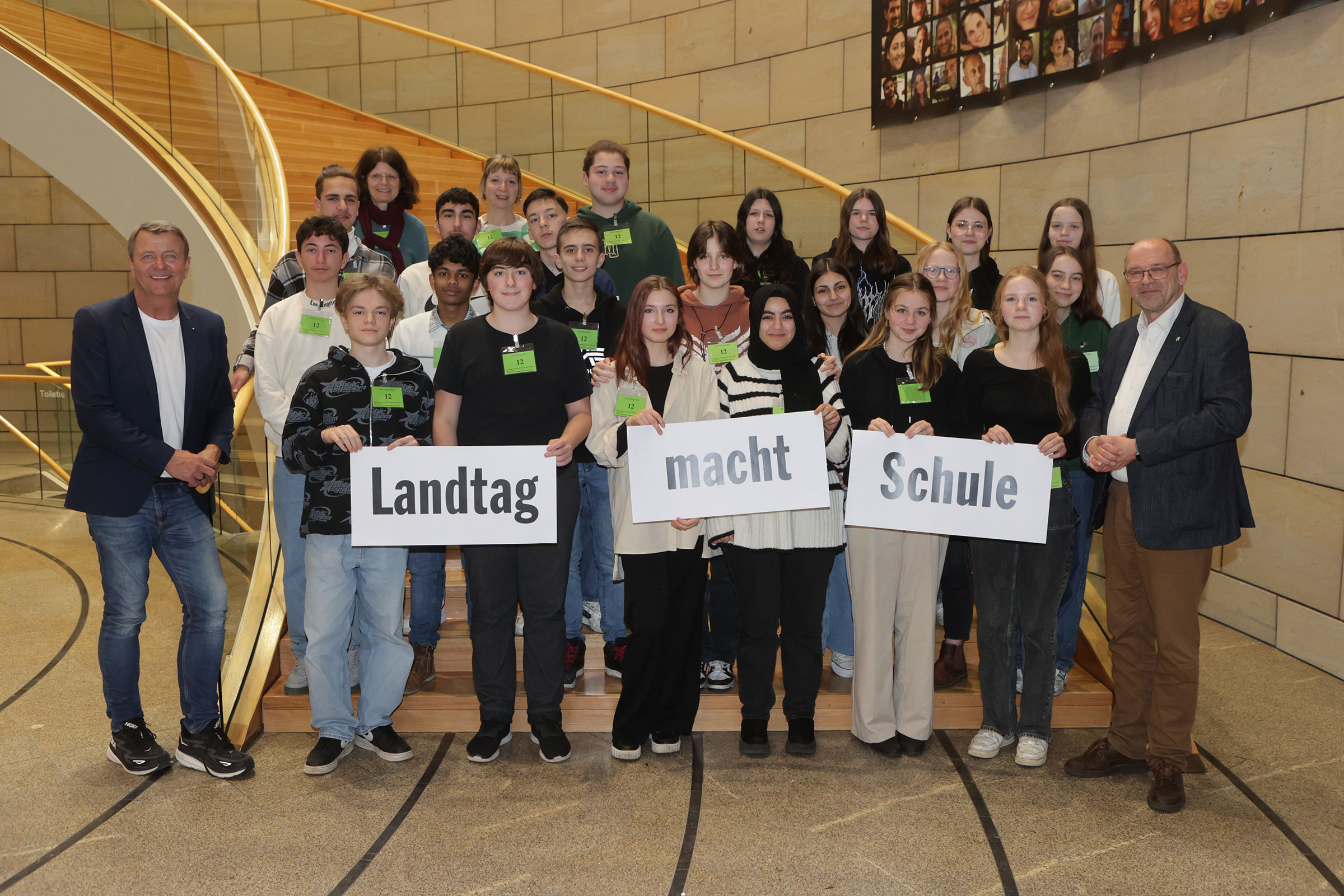 BS_140224_Landtag-macht-Schule-Gruppe-9Ahlen.jpg